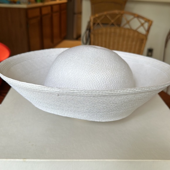 Vintage SYLVIA white Straw Hat - Picture 2 of 6